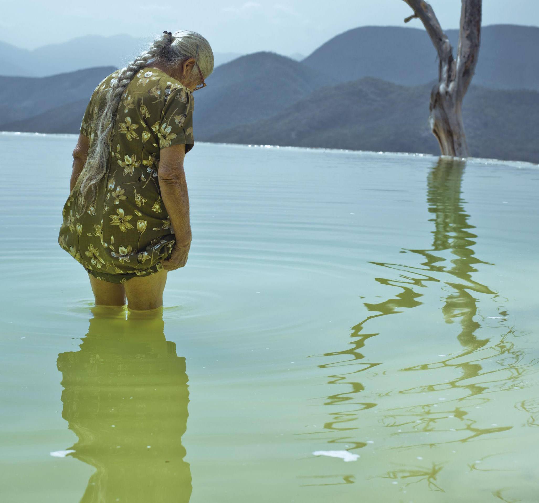 La mano de obra presa. Embalse del Ebro - Altaïr Magazine, image size:2054x1916